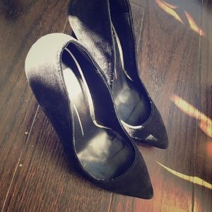 docle vita black pointed toe pumps